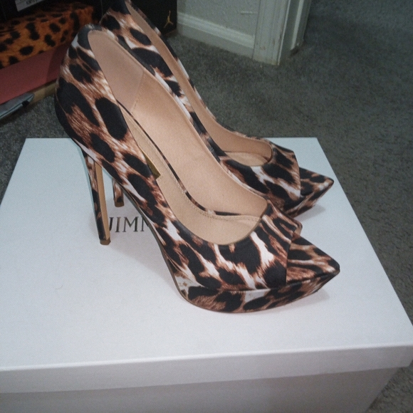 Women's Animal Print Pump - Picture 3 of 3